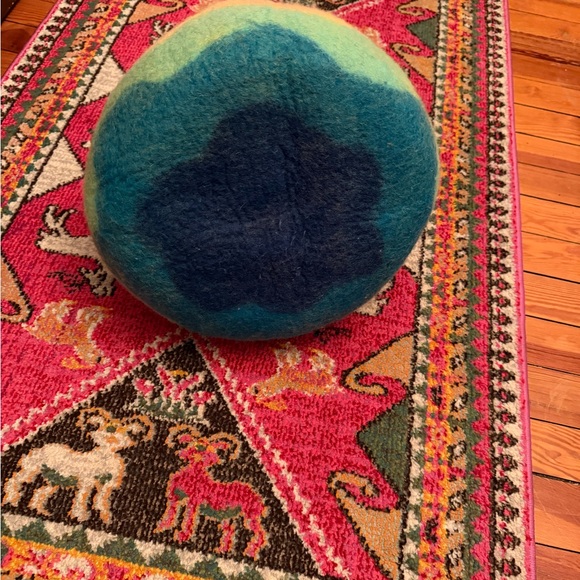 Cat Cave - Picture 3 of 4